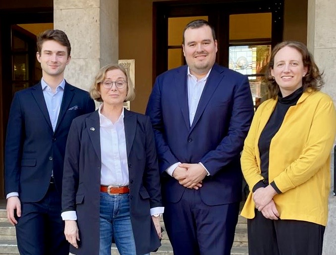 Fraktion_Gruppe_001_26032025